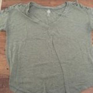 Qty 2 women's SO short sleeve shirts size XS